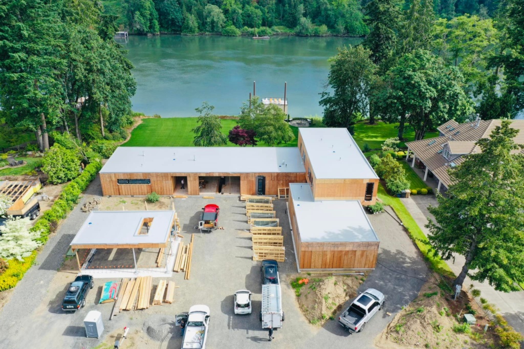 professional-quality-roofing-flat-roof Commercial roofing contractors Oregon flat roof installation